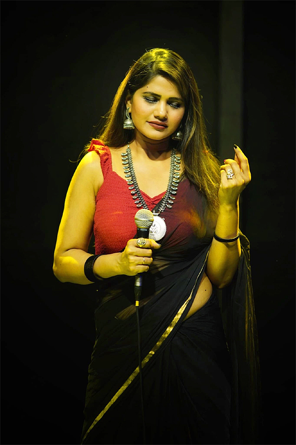 Singer Uma Neha Photoshoot - Sakshi5