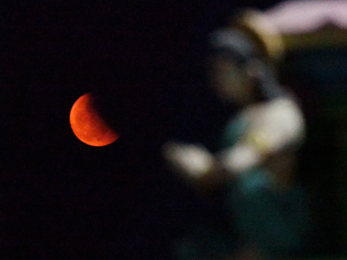 Lunar Eclipse Chandra Grahan 2022 In Telugu States Photos Surfaced - Sakshi20