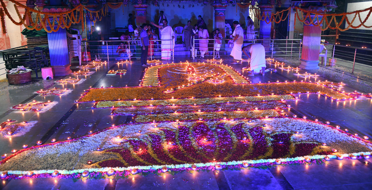 Karthika Pournami: Deep Prajvalana At Temples - Sakshi5