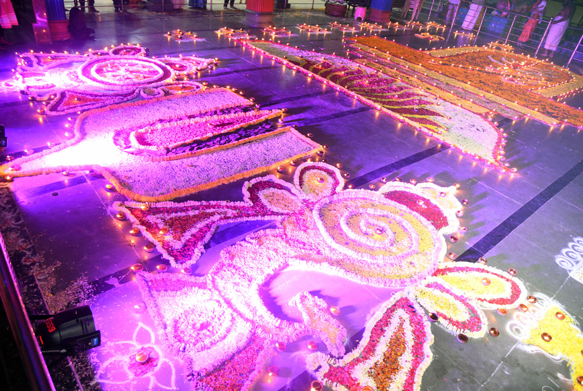 Karthika Pournami: Deep Prajvalana At Temples - Sakshi7