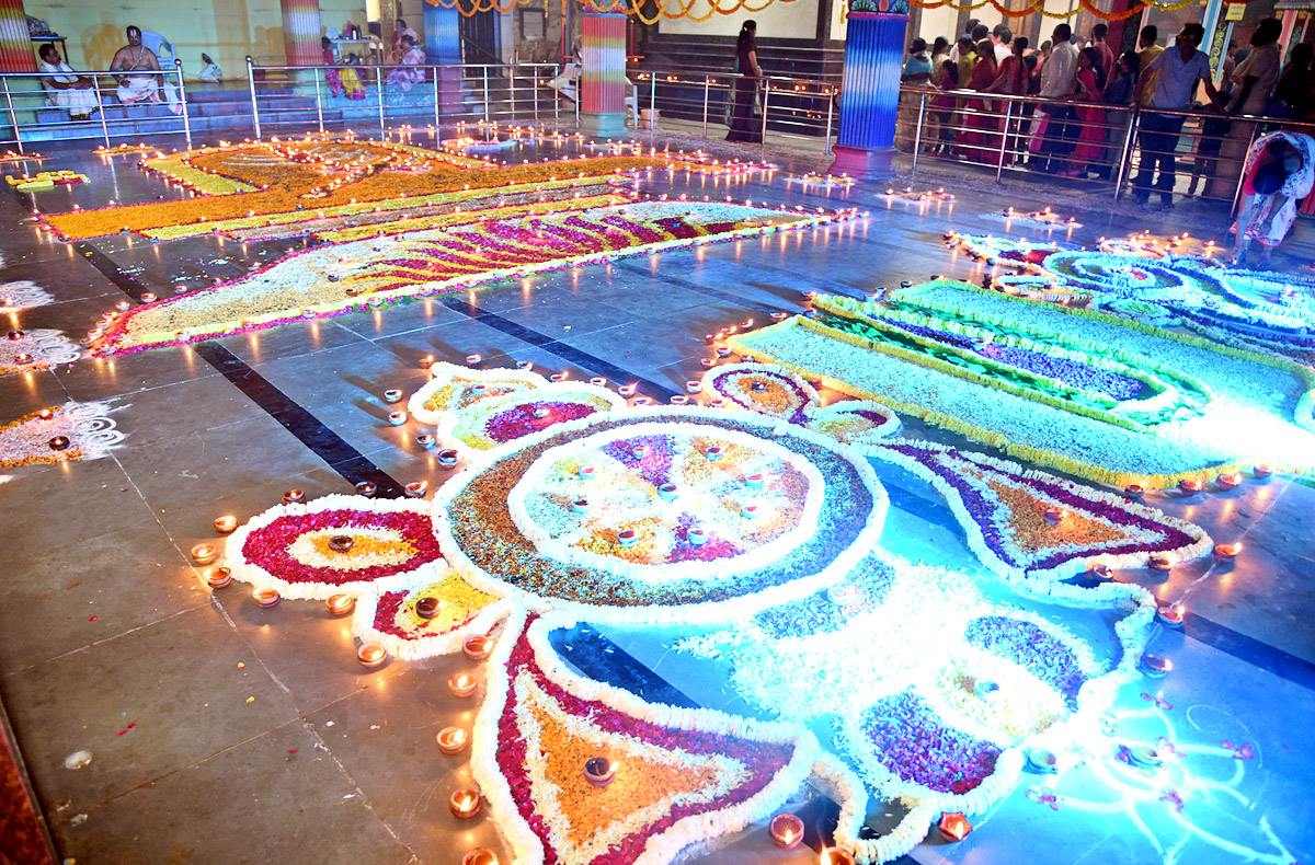 Karthika Pournami: Deep Prajvalana At Temples - Sakshi9
