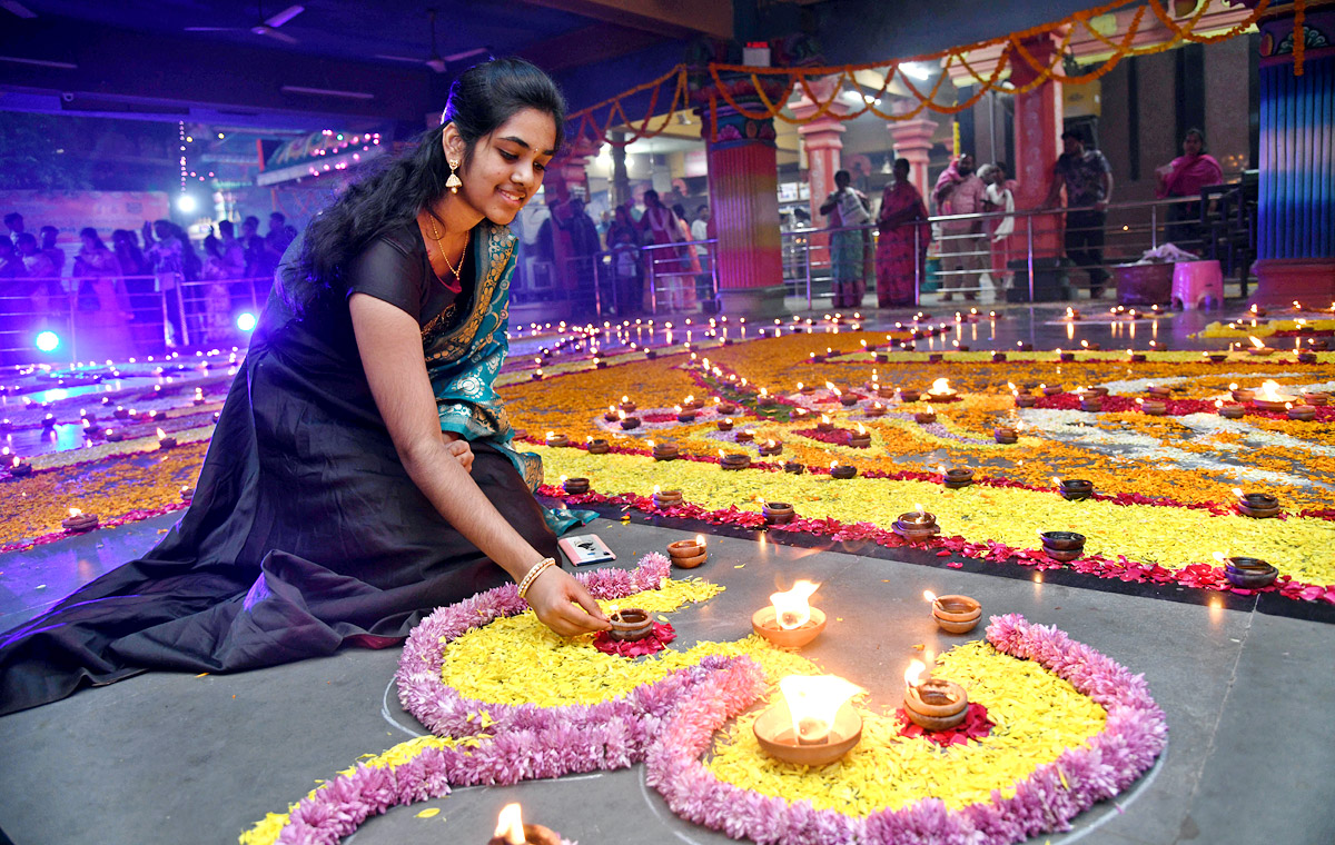 Karthika Pournami: Deep Prajvalana At Temples - Sakshi10