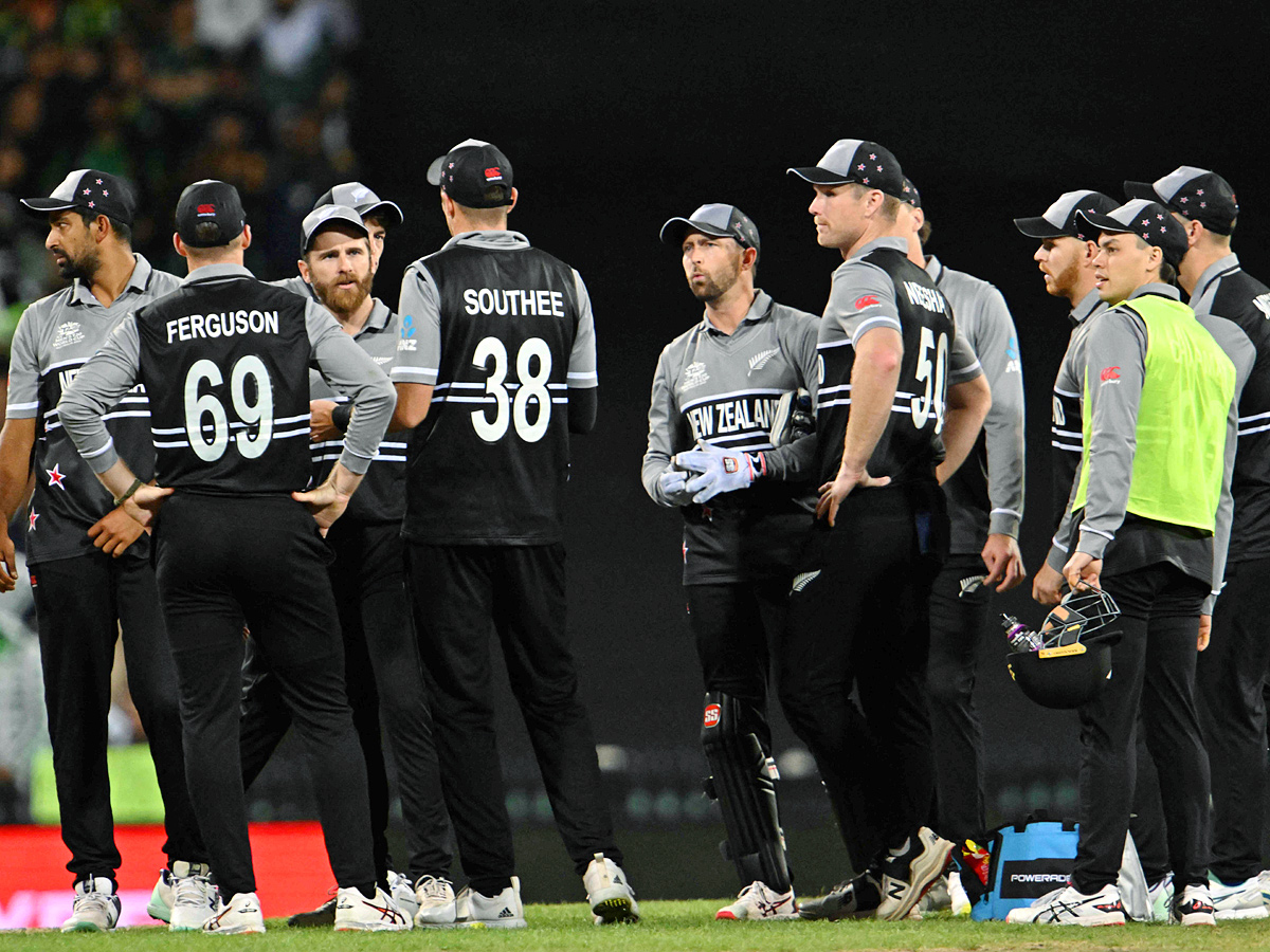 Pakistan beats New Zealand to reach T20 World Cup final Photo Gallery - Sakshi14