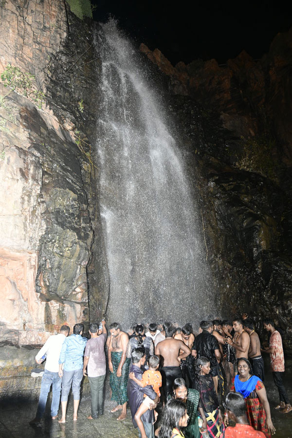 Holy Bath At Thirumala Kapila Theertham After Lunar Eclipse 2022 - Sakshi18