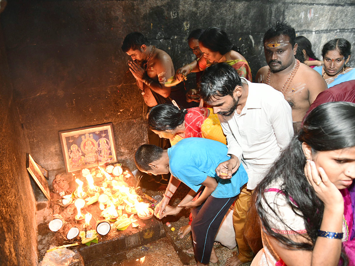 Holy Bath At Thirumala Kapila Theertham After Lunar Eclipse 2022 - Sakshi2