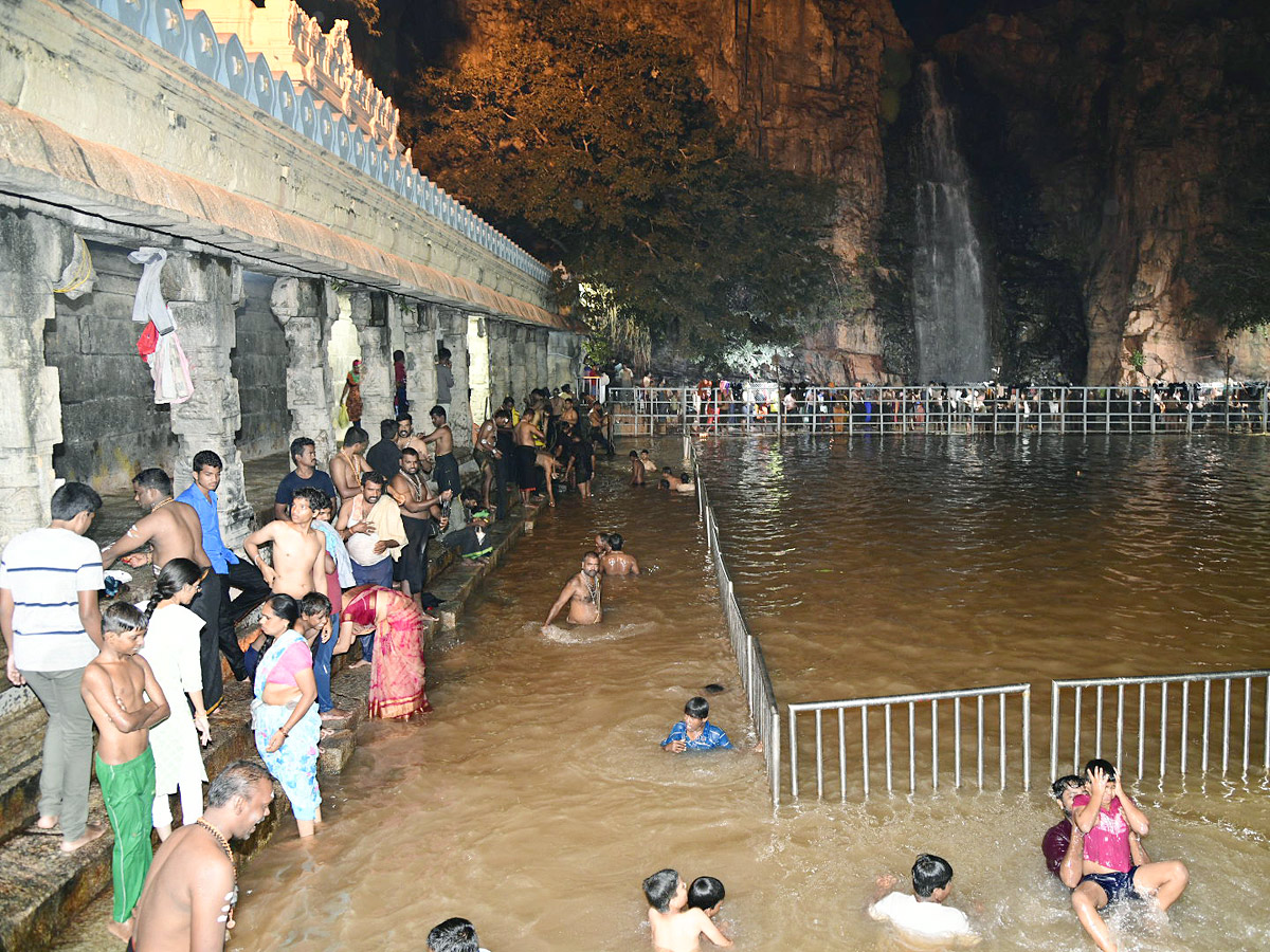 Holy Bath At Thirumala Kapila Theertham After Lunar Eclipse 2022 - Sakshi8