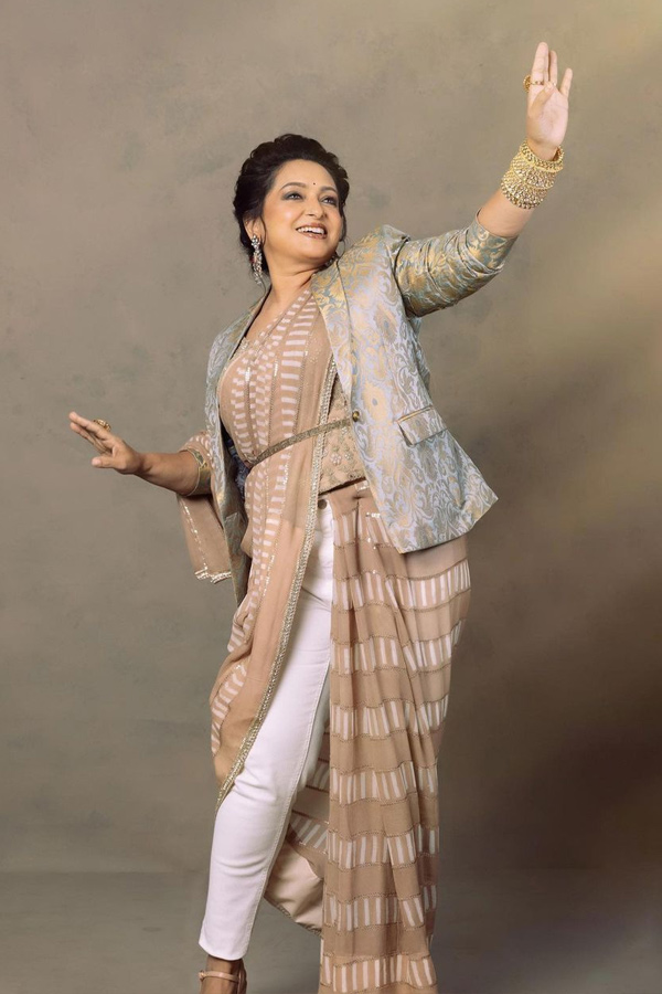 Senior Actress Seetha Latest Makeover Photos - Sakshi4