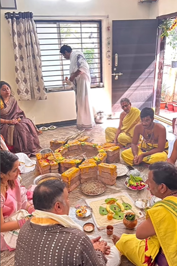 Anchor Anasuya Special Pooja At Her Home Photo Gallery - Sakshi12