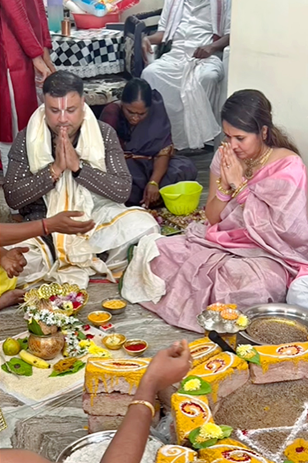 Anchor Anasuya Special Pooja At Her Home Photo Gallery - Sakshi13
