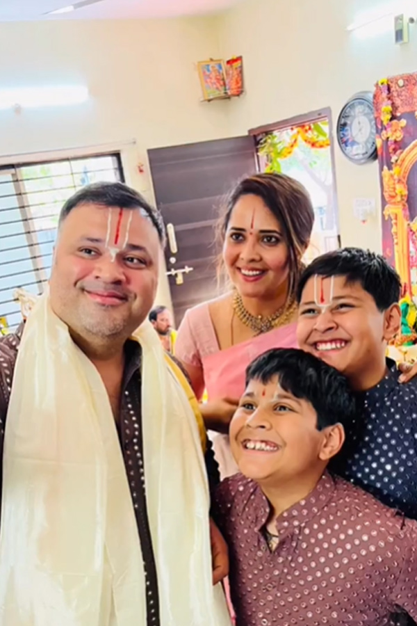 Anchor Anasuya Special Pooja At Her Home Photo Gallery - Sakshi7