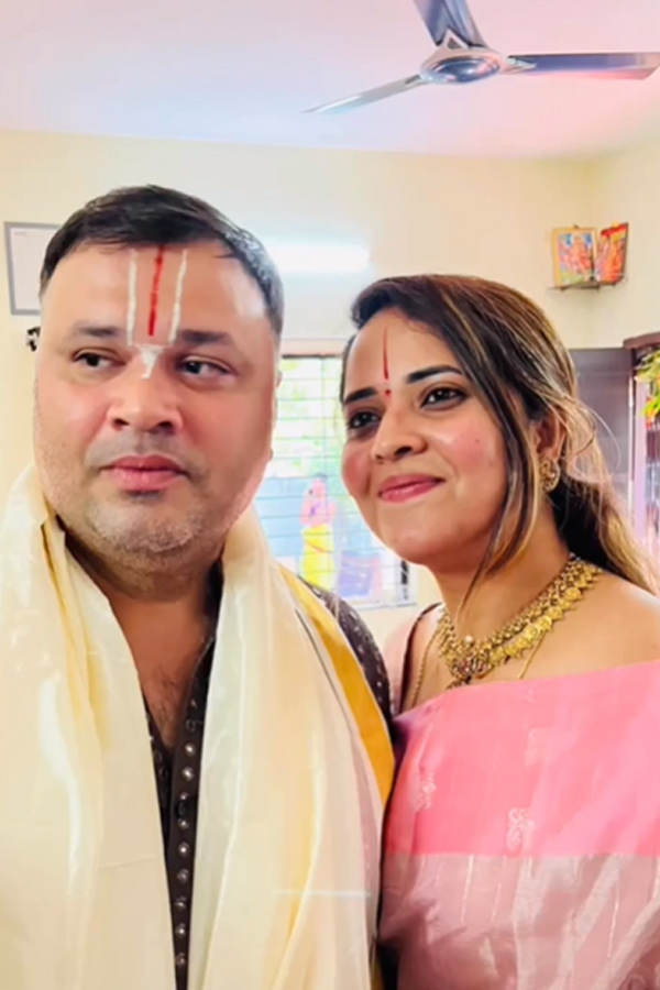 Anchor Anasuya Special Pooja At Her Home Photo Gallery - Sakshi8