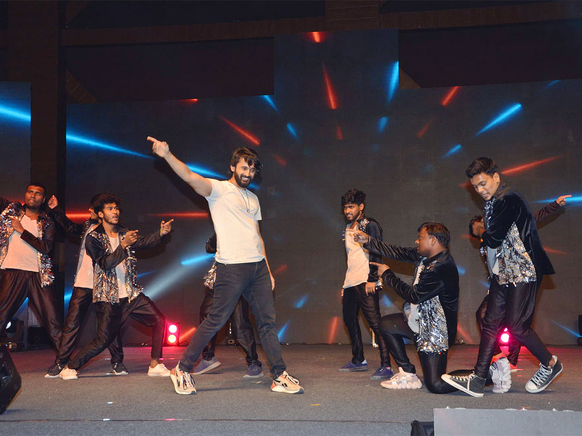 Cheppalani Vundi Movie Pre Release Event Pics - Sakshi23