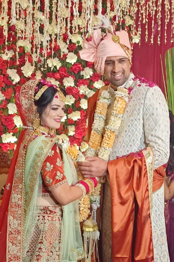 Indian Spinner Rahul Sharma Got Married Photo Gallery - Sakshi4