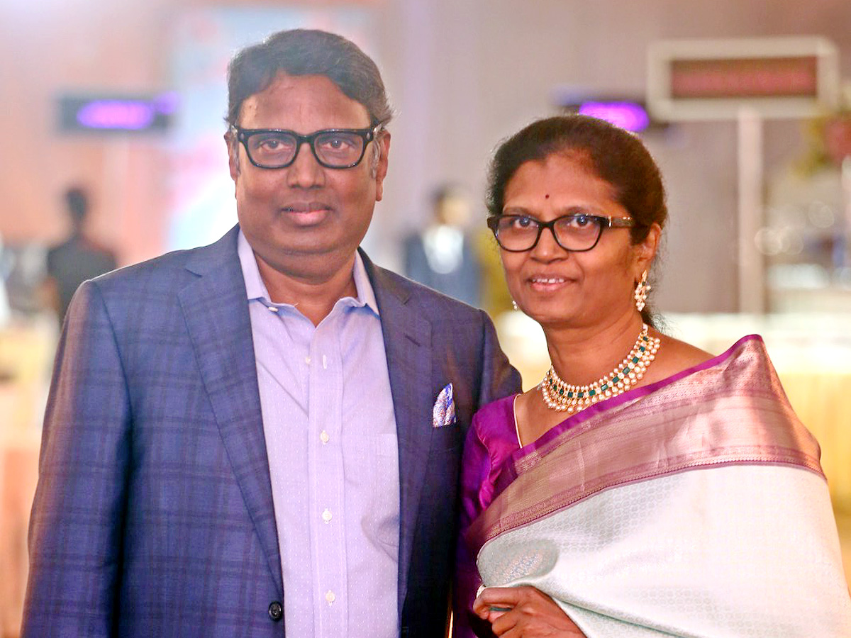 Director Gunasekhar Daughter Neelima Wedding Reception Photos - Sakshi15