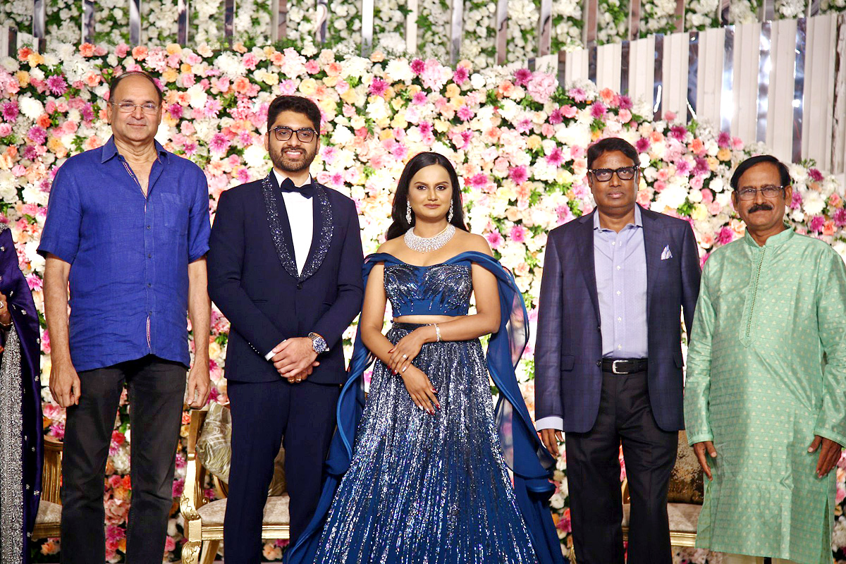 Director Gunasekhar Daughter Neelima Wedding Reception Photos - Sakshi10