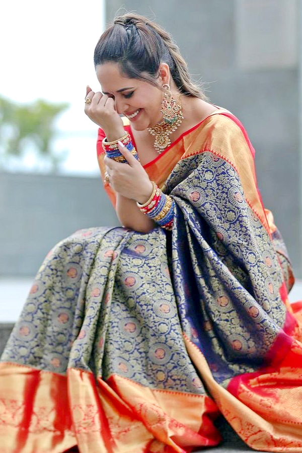 Anchor Anasuya Bharadwaj Traditional Photos - Sakshi8