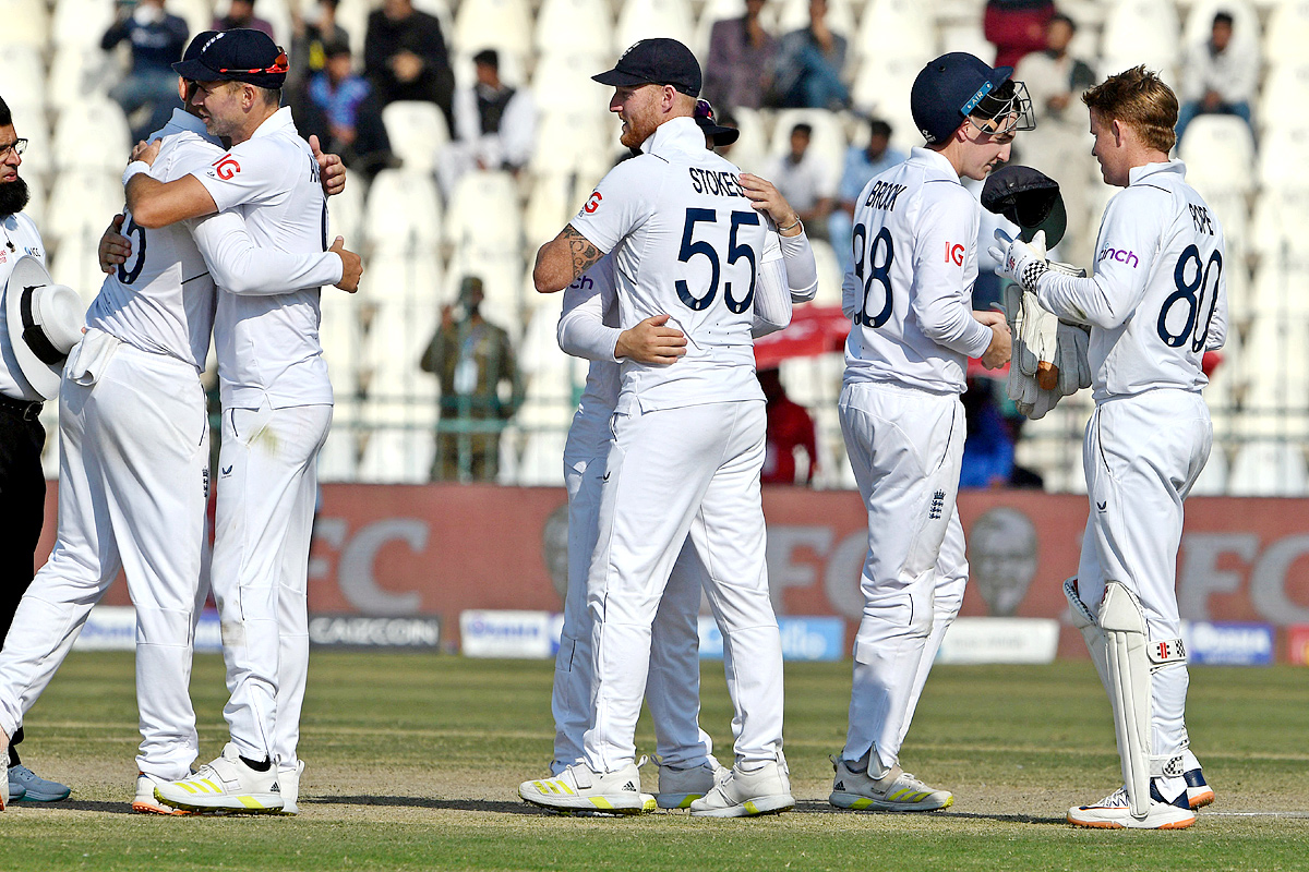 England Beat Pakistan England Won By 26 Runs - Sakshi15