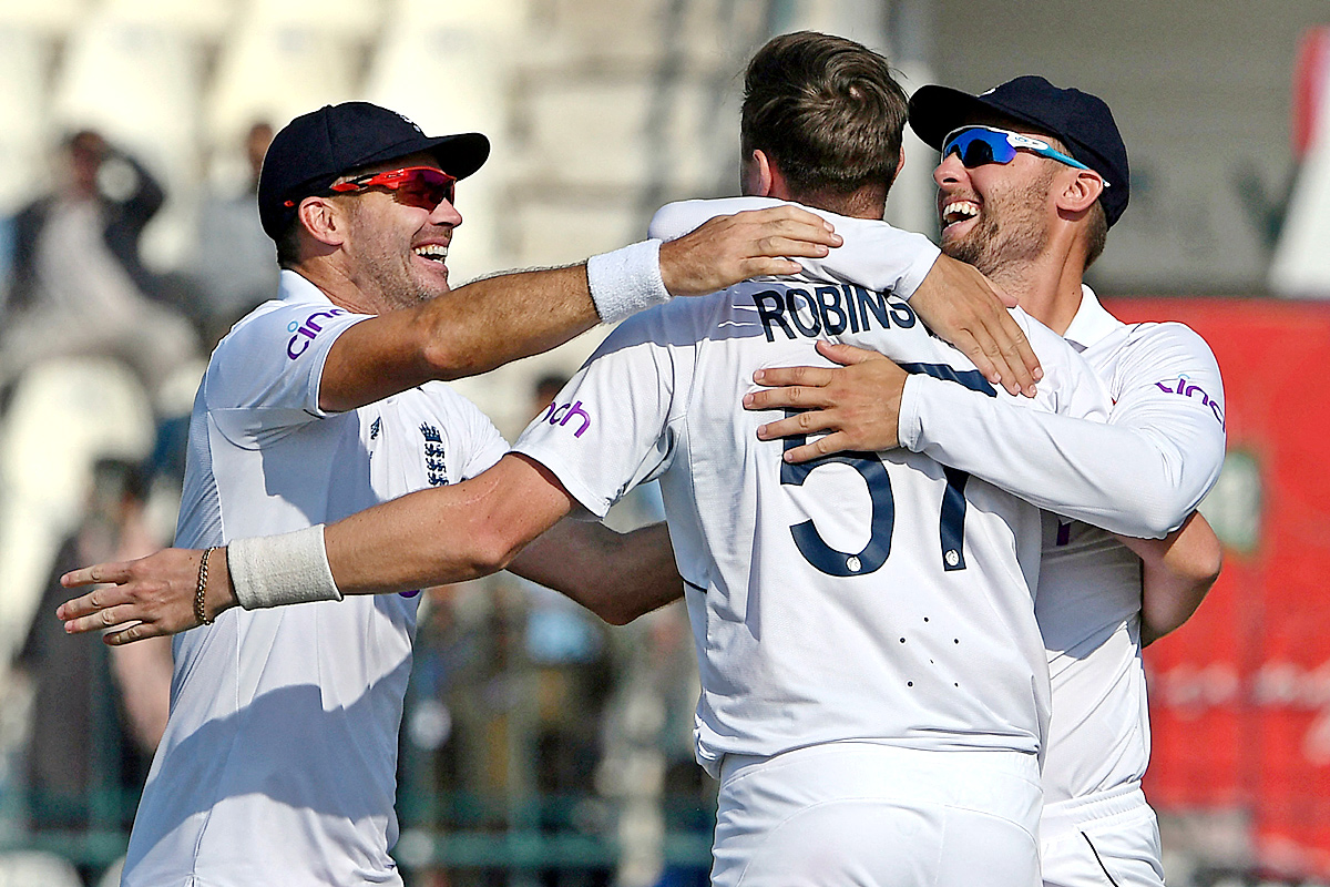 England Beat Pakistan England Won By 26 Runs - Sakshi18