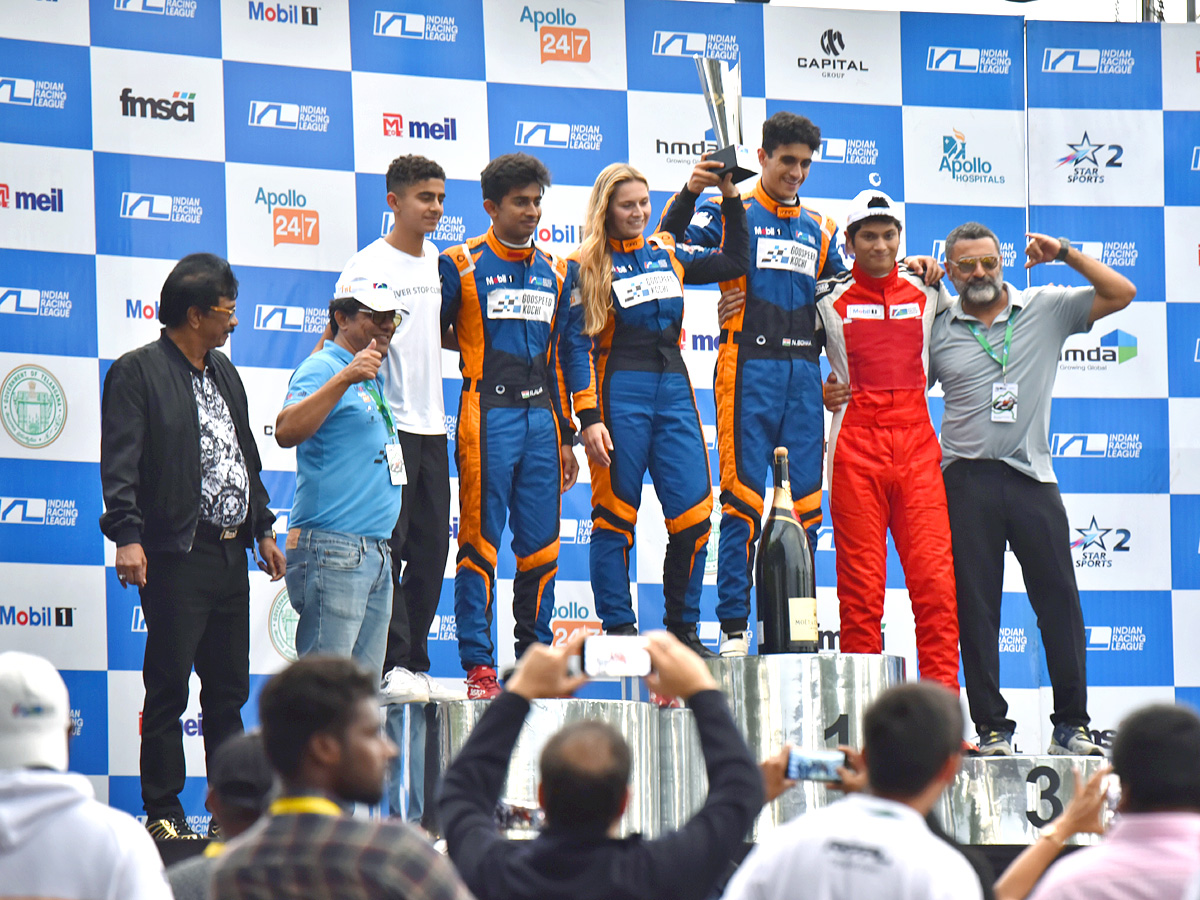 Hyderabad Indian Racing League 2022 Thrilling Finale Completed Photos - Sakshi1