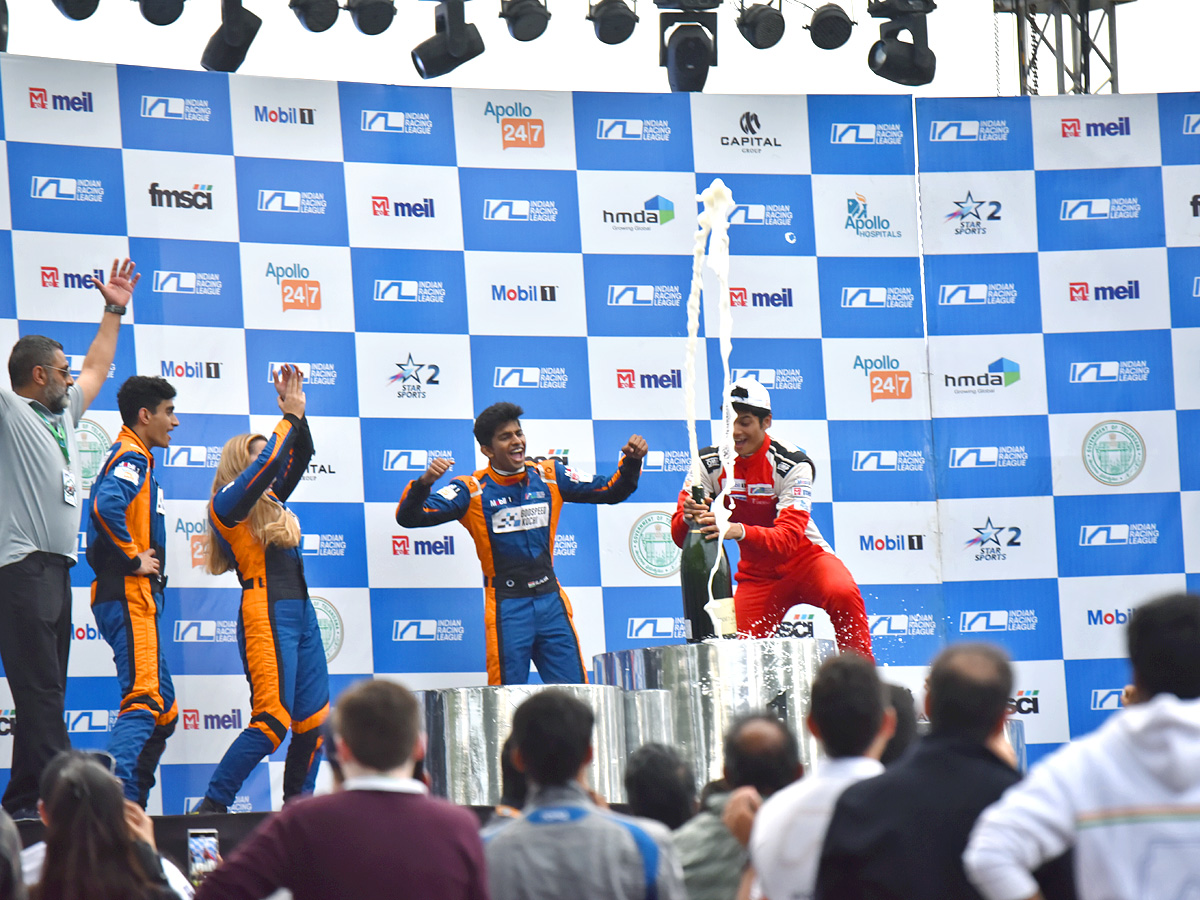 Hyderabad Indian Racing League 2022 Thrilling Finale Completed Photos - Sakshi3