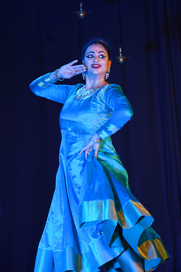 Kuchipudi Dance Performance Draws Attention At Vijayawada - Sakshi13
