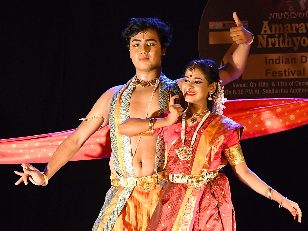Kuchipudi Dance Performance Draws Attention At Vijayawada - Sakshi4
