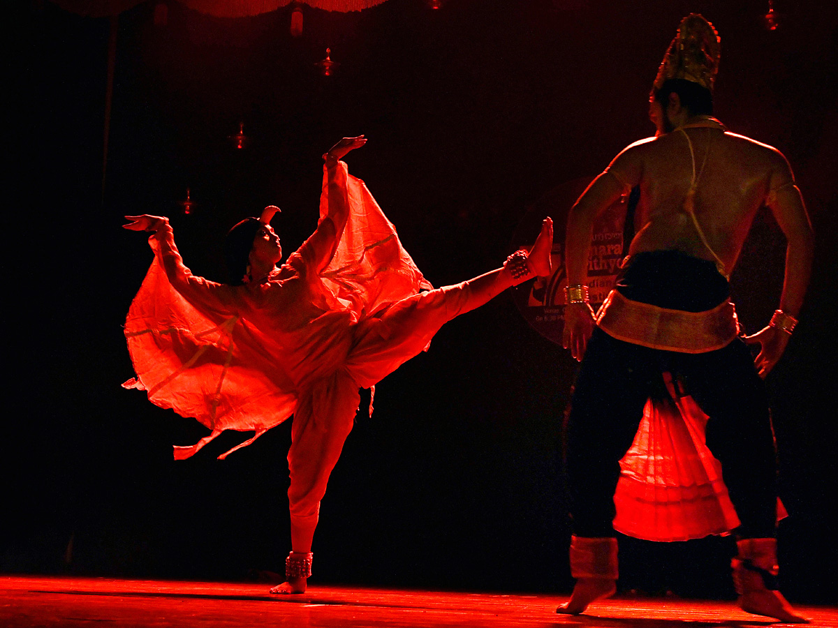 Kuchipudi Dance Performance Draws Attention At Vijayawada - Sakshi7