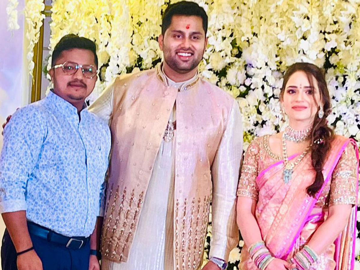 MP Sumalatha Abhishek Ambareesh Engagement  - Sakshi2