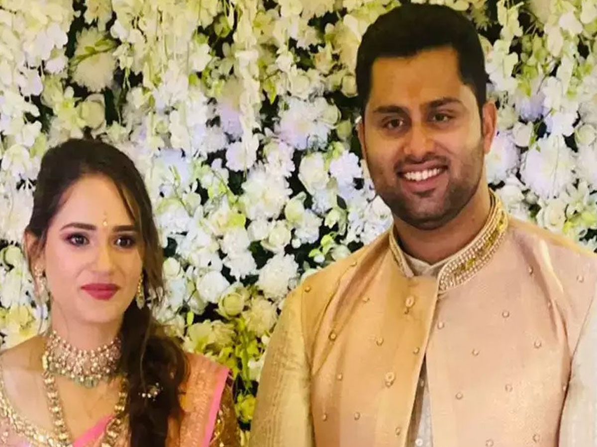 MP Sumalatha Abhishek Ambareesh Engagement  - Sakshi8