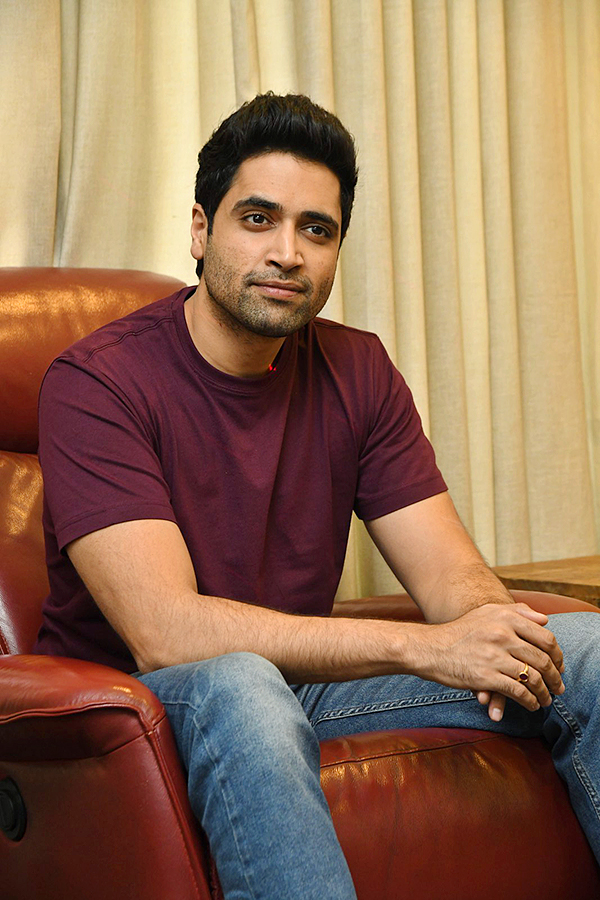 Hero Adivi Sesh Latest Pics - Sakshi10