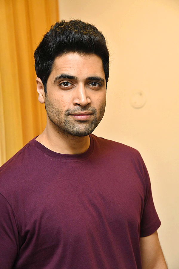 Hero Adivi Sesh Latest Pics - Sakshi12