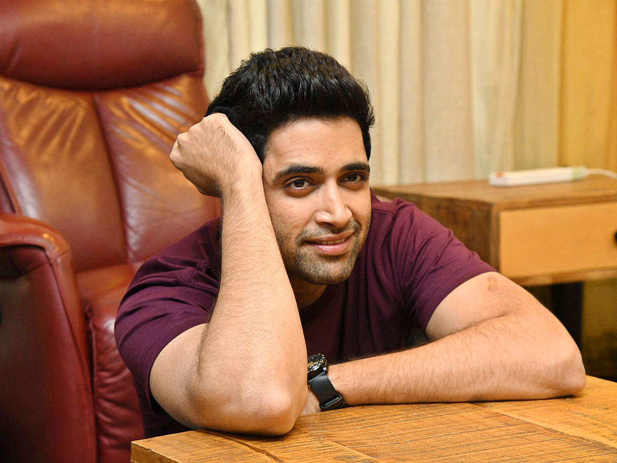 Hero Adivi Sesh Latest Pics - Sakshi3