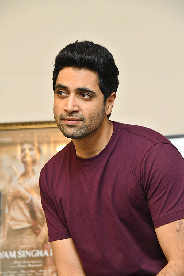 Hero Adivi Sesh Latest Pics - Sakshi9