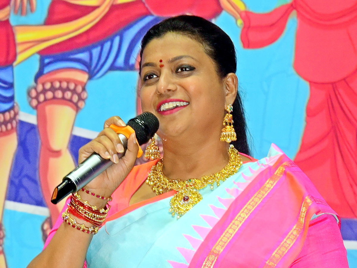Jagananna Swarnotsava Samskrutika Sambaralu Photos - Sakshi10