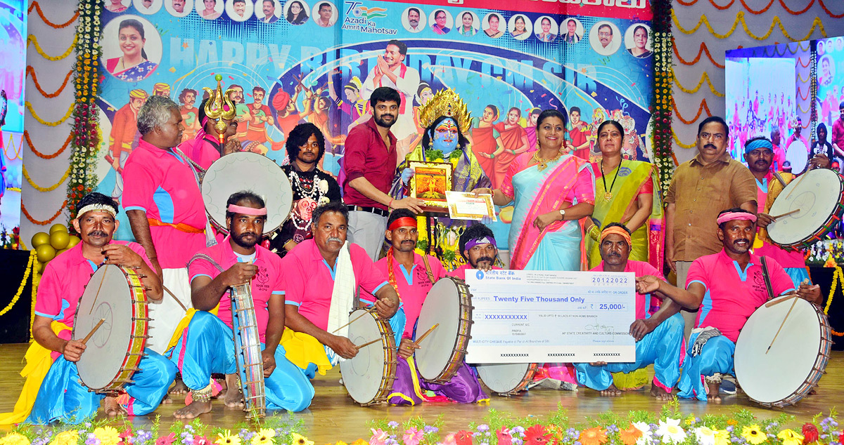 Jagananna Swarnotsava Samskrutika Sambaralu Photos - Sakshi15