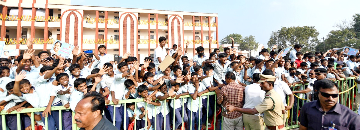 CM YS Jagan 2nd Day Tour In Kadapa District - Sakshi24