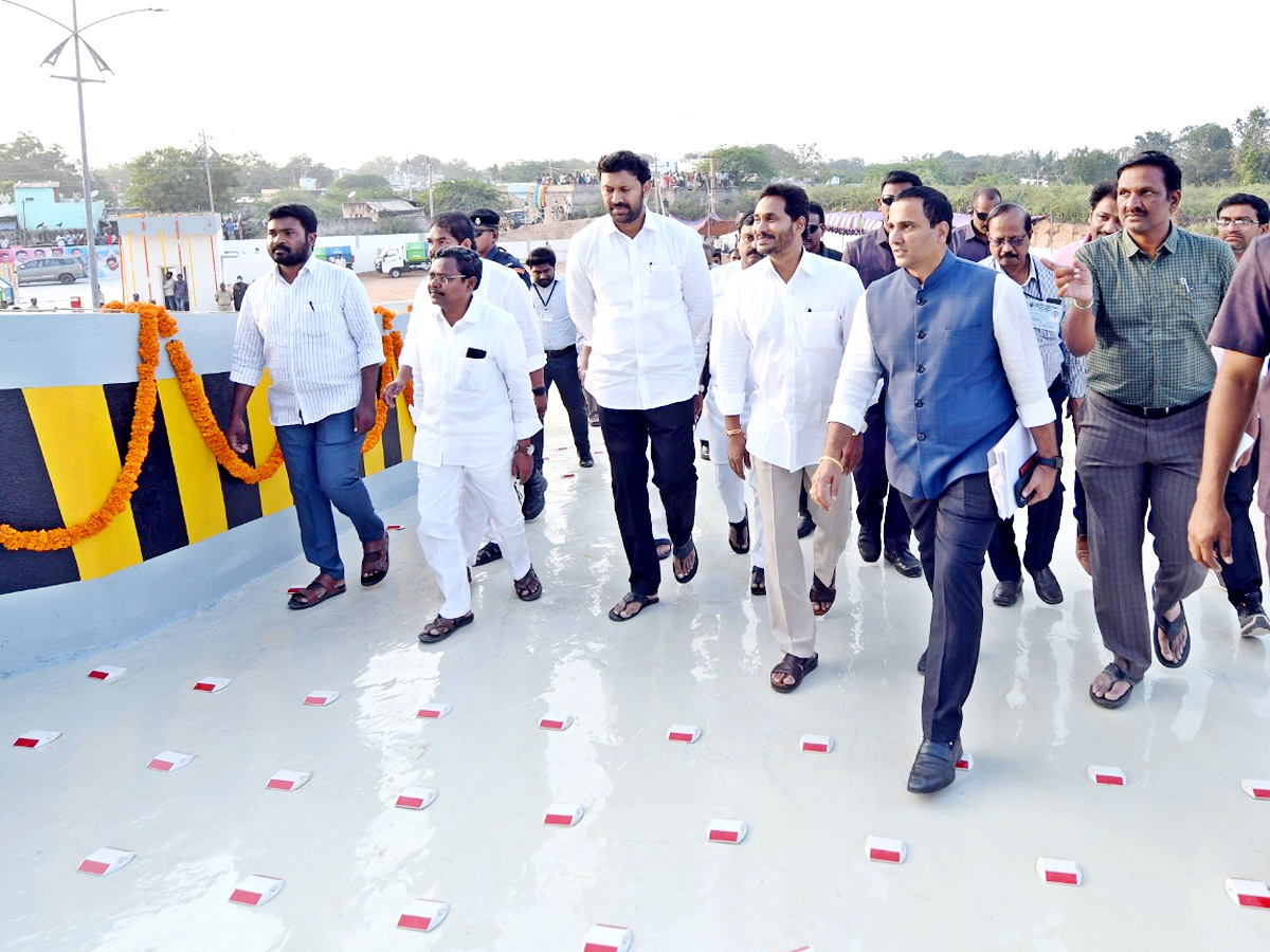 CM YS Jagan 2nd Day Tour In Kadapa District - Sakshi34