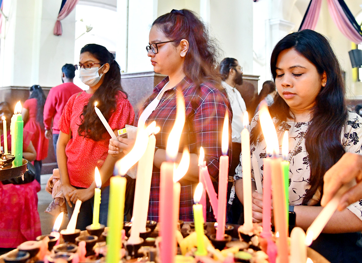 Christmas Celebration In St Joseph Cathedral Photos - Sakshi11