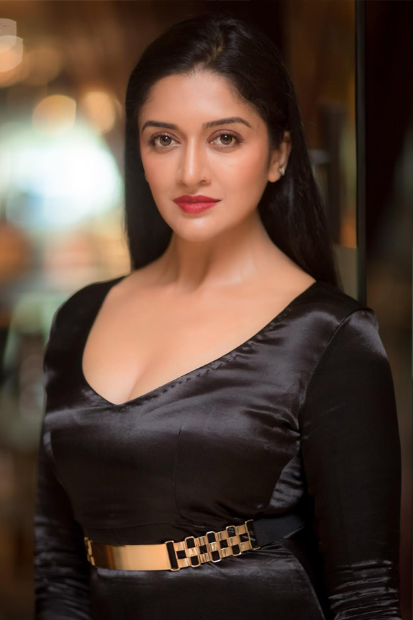 Heroine Vimala Raman Latest Photos - Sakshi6