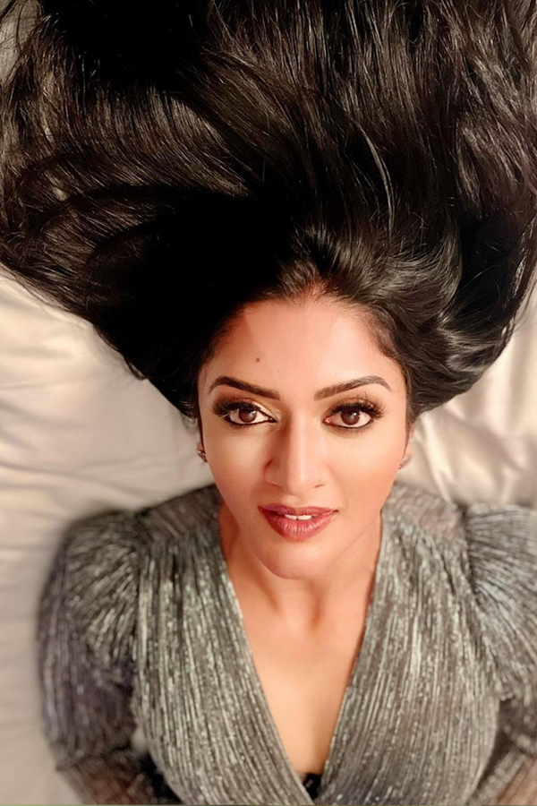 Heroine Vimala Raman Latest Photos - Sakshi21
