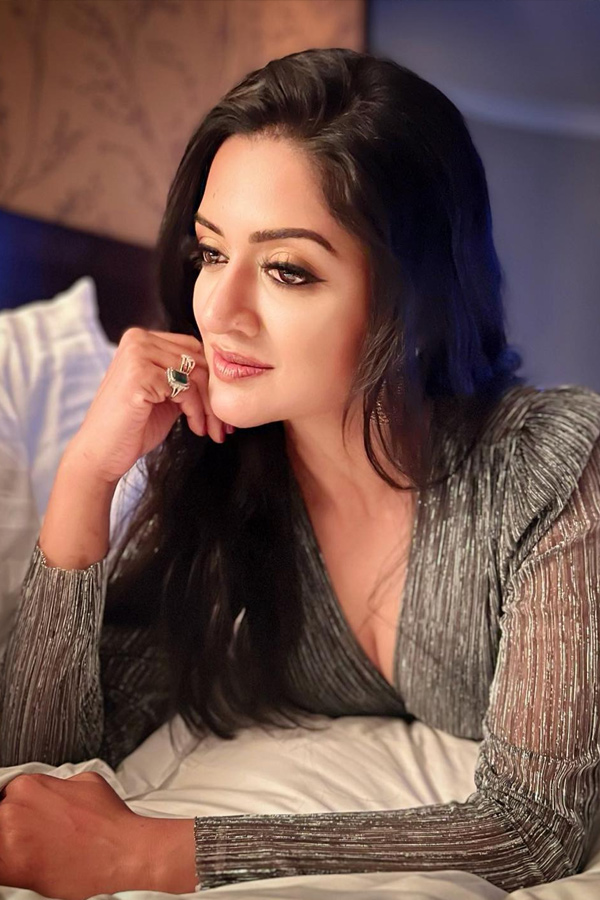 Heroine Vimala Raman Latest Photos - Sakshi22