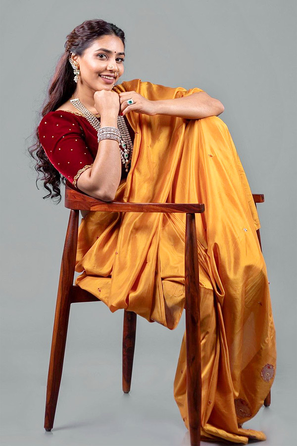 Kantara Movie Heroine Sapthami Gowda Photos - Sakshi5