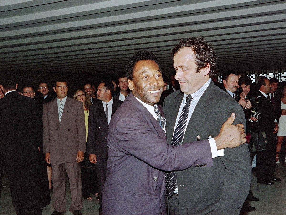 Brazil Football Icon Pele Rare Pictures - Sakshi24