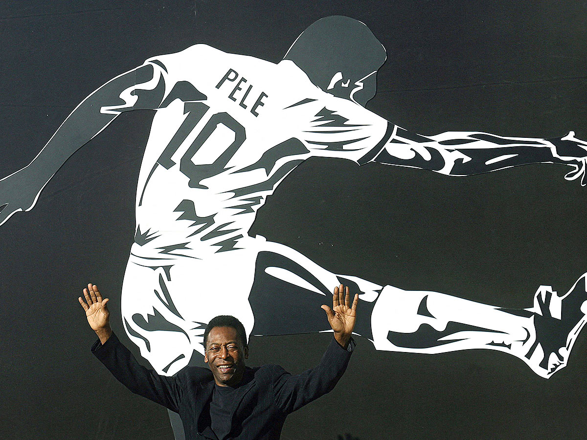 Brazil Football Icon Pele Rare Pictures - Sakshi25