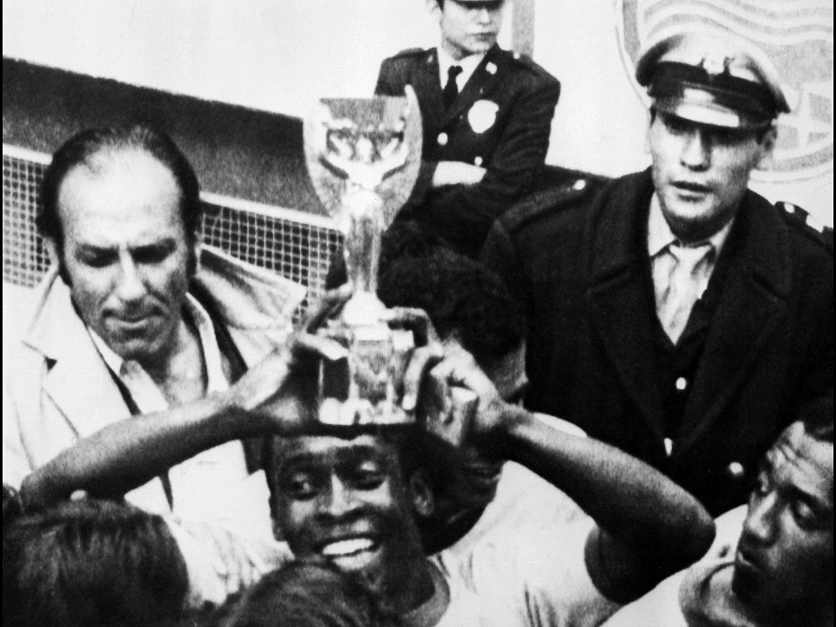 Brazil Football Icon Pele Rare Pictures - Sakshi4