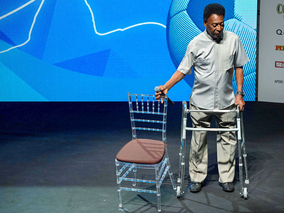 Brazil Football Icon Pele Rare Pictures - Sakshi39