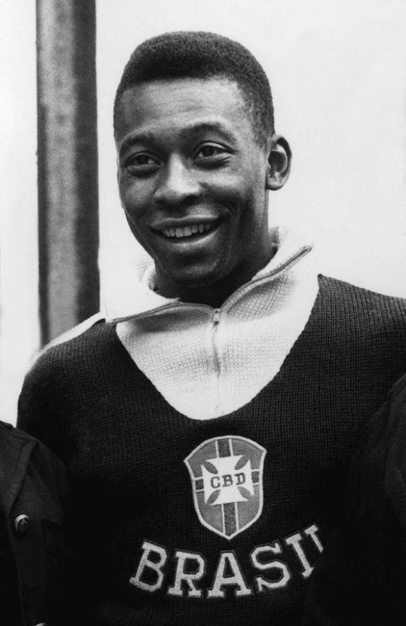 Brazil Football Icon Pele Rare Pictures - Sakshi43