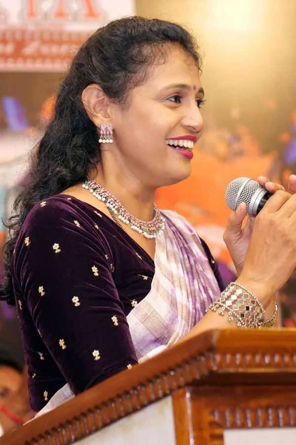 Kantara Actress Manasi Sudhir Photos - Sakshi10