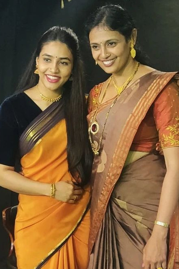 Kantara Actress Manasi Sudhir Photos - Sakshi15