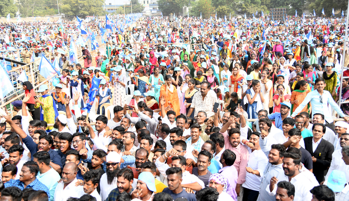 Rayalaseema Garjana Grand Success in support of Kurnool Judicial Capital - Sakshi4
